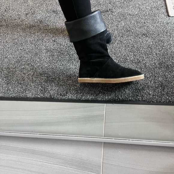 Stuart Weizman suede boots - Picture 8 of 11